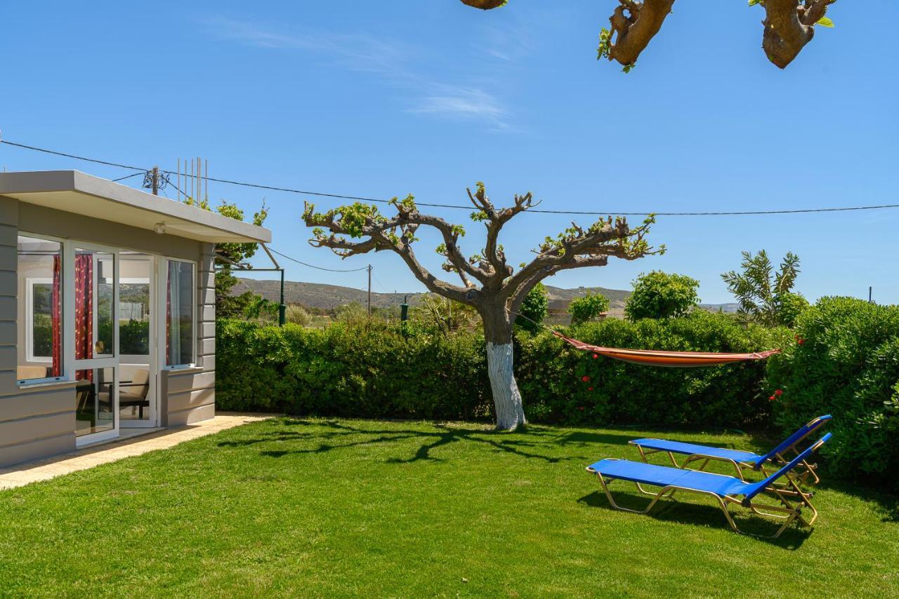 Villa Petrakis Afrathias Garden House Kalamaki  Esterno foto
