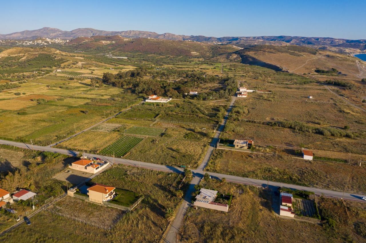 Villa Petrakis Afrathias Garden House Kalamaki  Esterno foto