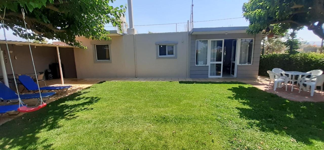Villa Petrakis Afrathias Garden House Kalamaki  Esterno foto